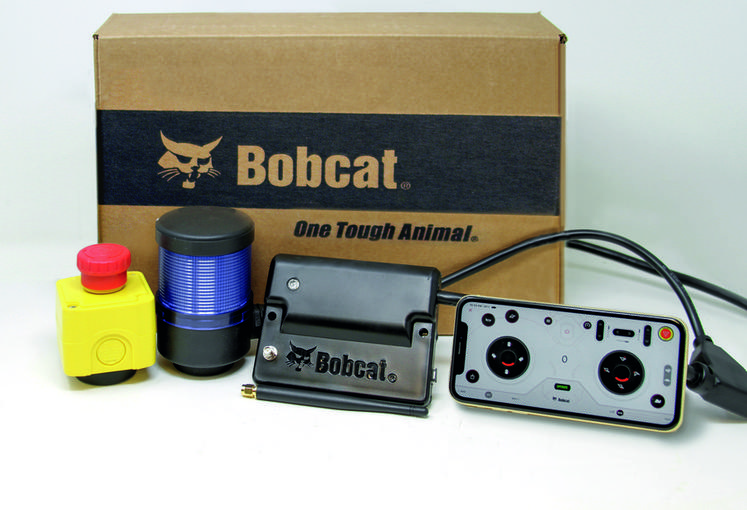 MaxControl offre une nouvelle solution de commande à distance pour des applications sur de nombreux marchés, y compris la construction, la démolition, l’agriculture, l’aménagement paysager, le nettoyage, le recyclage et le levage et la manutention de manière générale.