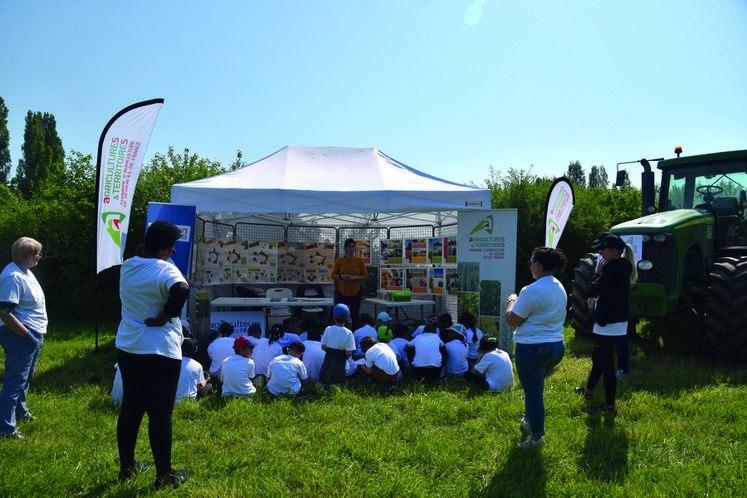 L'agriculture présentée aux enfants sur le stand de la chambre d'Agriculture de région Île-de-France.