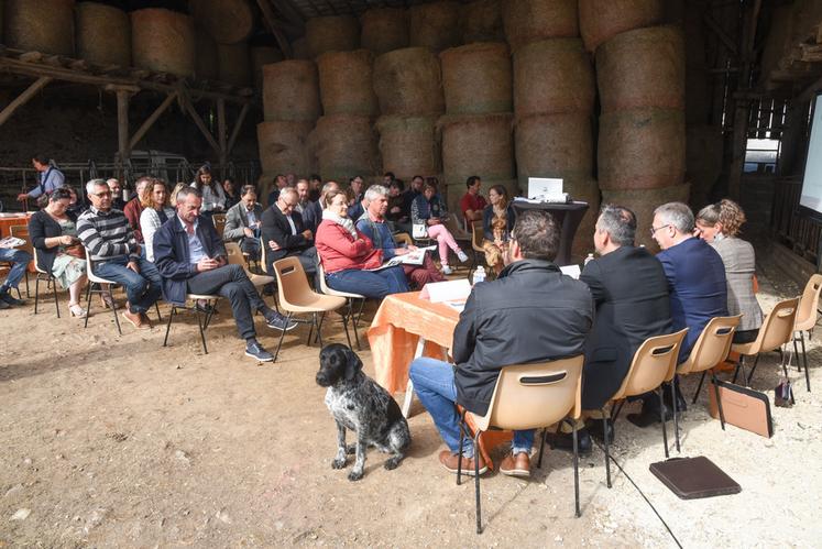Le 16 mai, à Coltainville. L'association de la marque Terres d'Eure-et-Loir s'est réunie en assemblée générale à la ferme de la famille Blanchet.