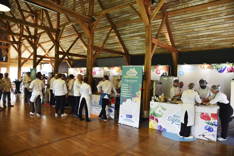 Vendredi 20 mai, à Chamerolles. De 9 heures à presque 14 heures, l'école Saint-Louis de Montargis, le CFA de la CMA d'Orléans, le lycée hôtelier de l'Orléanais et le lycée Jean-de-la-Taille de Pithiviers ont préparé leur proposition de plat signature Loiret.