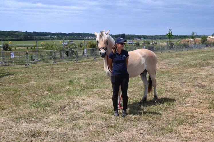 Le Haras d'Auvine a organisé toute la journée des activités et présentation de ses juments devant un public attentif.