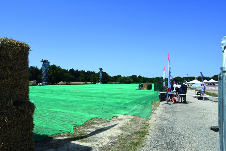 L'aire de ball-trap, comme les années précédentes, a été appréciée des visiteurs. Pas moins de 120	000 cartouches ont été tirées.