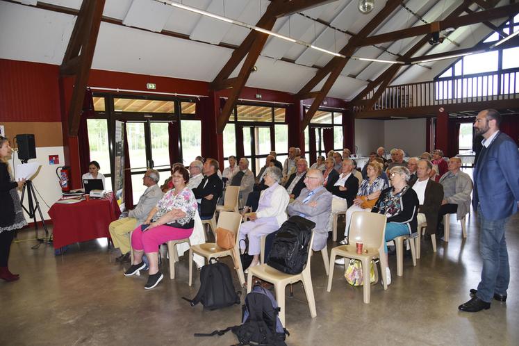 Une salle attentive aux propos des représentantes de la MSA Île-de-France.