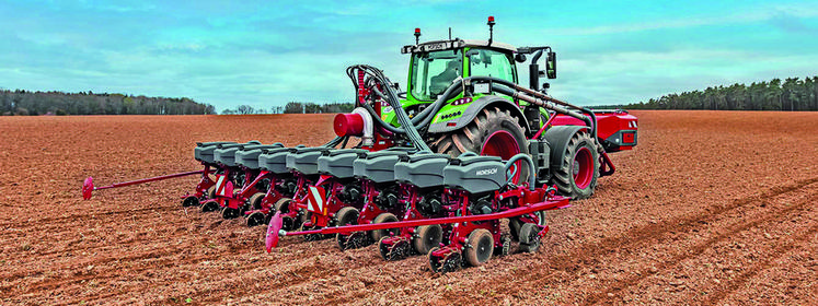 Doté d’une gamme large, de 6 à 24 rangs, et d’espacements allant de 45 à 80 cm, le Maestro de Horsch séduit les utilisateurs pour sa polyvalence grâce à un changement très facile des écartements.