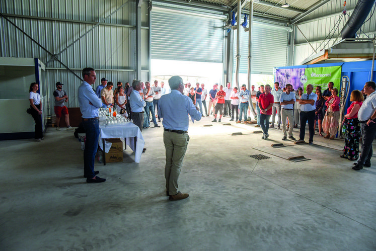 Le 16 juin, à Orgères-en-Beauce. En présence des agriculteurs engagés dans la filière Sensoriel du groupe Scael, l'outil de transformation du lavandin a été inauguré.