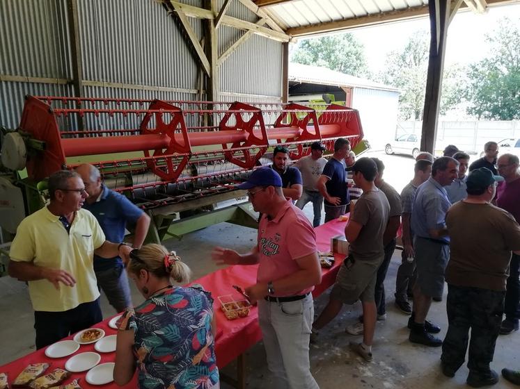 Christian Pousset (à g.), président du GDA Loire-Beauce, toujours au ­service de ses adhérents.