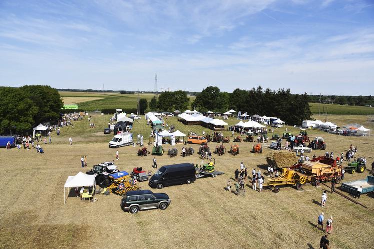 À Poily-lez-Gien, route de Port Gallier, les festivités ont commencé tôt samedi matin. Les visiteurs venus en nombre étaient heureux de se retrouver pour cette fête dédiée à l'agriculture.