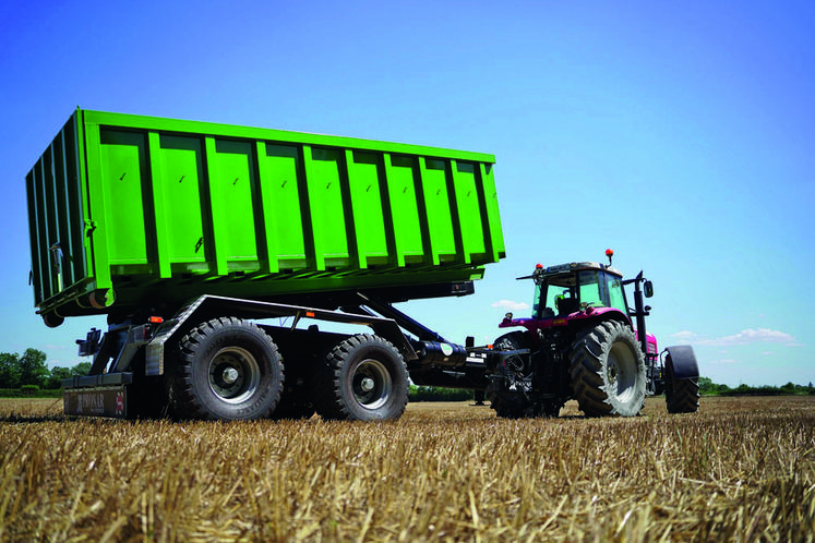 Le porte-caisson Pronar T185 est le modèle le plus vendu par Agripartner.