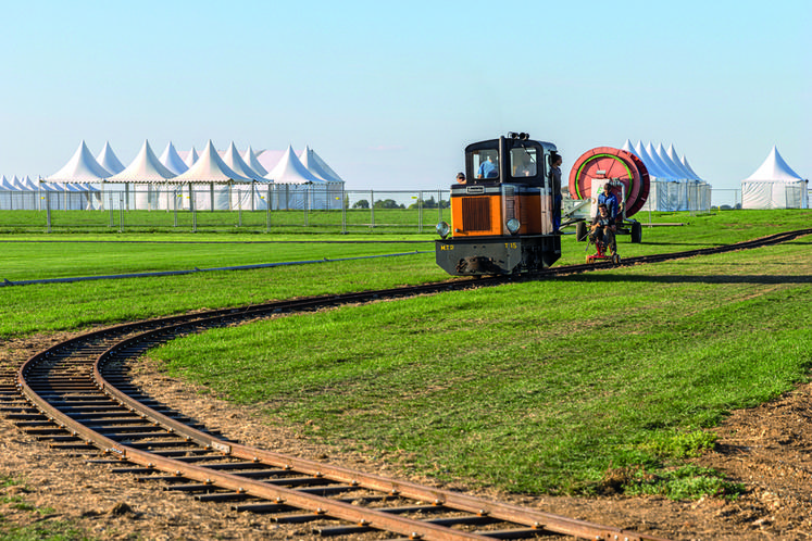 Terres de Jim sur de bons rails. Circuit approuvé par les bénévoles de l'association des Amis du Musée des Transports de Pithiviers. 