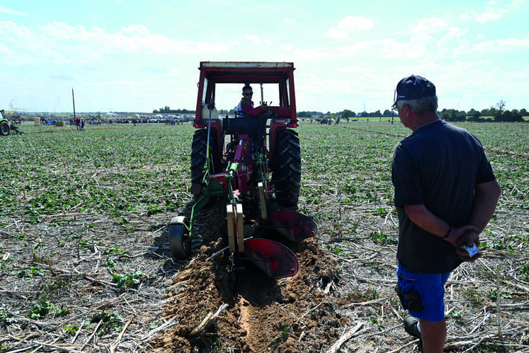La précision et la concentration étaient au rendez-vous du concours départemental de labour avec un niveau particulièrement relevé cette année.