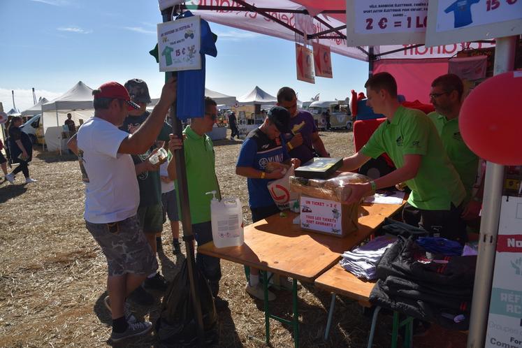 espace Jeunes agriculteurs de Seine-et-Marne et sa loterie des mille lots. 