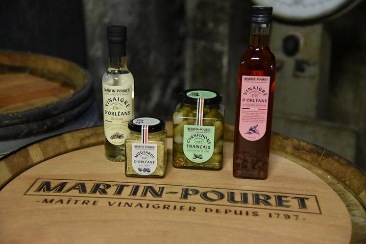 En plus de la moutarde, Martin-Pouret vend également du vinaigre ainsi que des cornichons et compte élargir sa gamme.