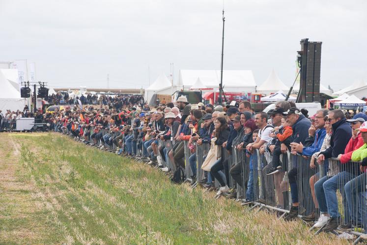 Les manches du moiss'batt cross ont été suivies par un public compact et enthousiaste.