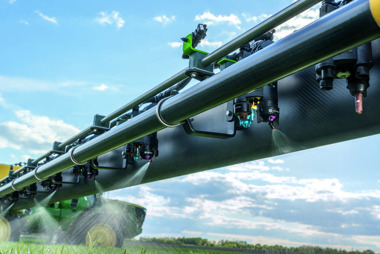 Avec l’ExactApply, il est possible de faire varier la vitesse de pulvérisation de 9 à 27 km/h à dose et pression constantes.