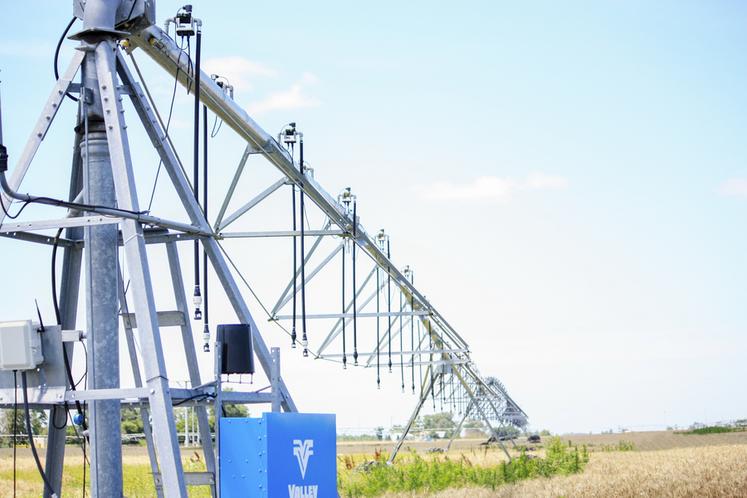 Les dispositifs d’irrigation à dose variable (VRI) les plus évolués utilisent un pilotage individuel des arroseurs. 
