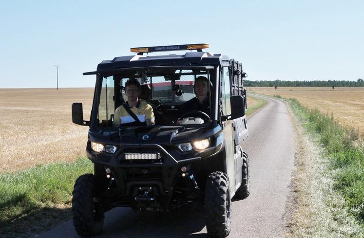Certains SSV utilitaires disposant de l’homologation européenne T1b et pourvus du freinage ABS, peuvent circuler à plus de 60 km/h sur la route en toute légalité (110 km/h par exemple pour le Can-Am Traxter Pro DPS HD10 T).
