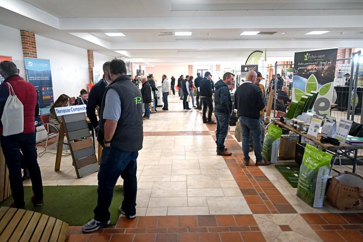 Mercredi 12 octobre, à Lamotte-Beuvron. Le Salon régional des entreprises du paysage avait lieu au Parc équestre fédéral.