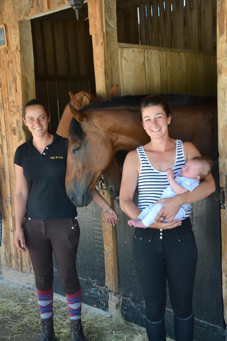 Justine Bichet (à g.) remplace Laure Lenoir (à d.) durant son congé maternité. 