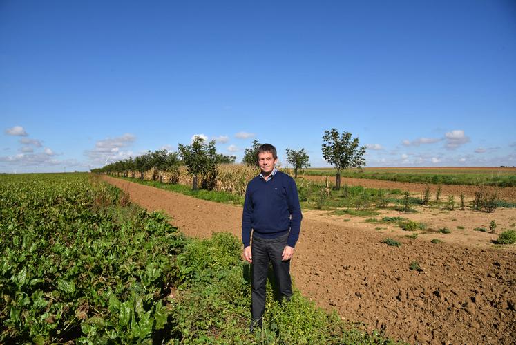 Damien Venot, exploitant agricole de Beauce, revient sur cette année 2022 de récolte de noix. 