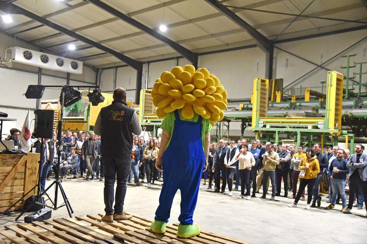 Près de 200 personnes ont participé à cette soirée de remerciements.