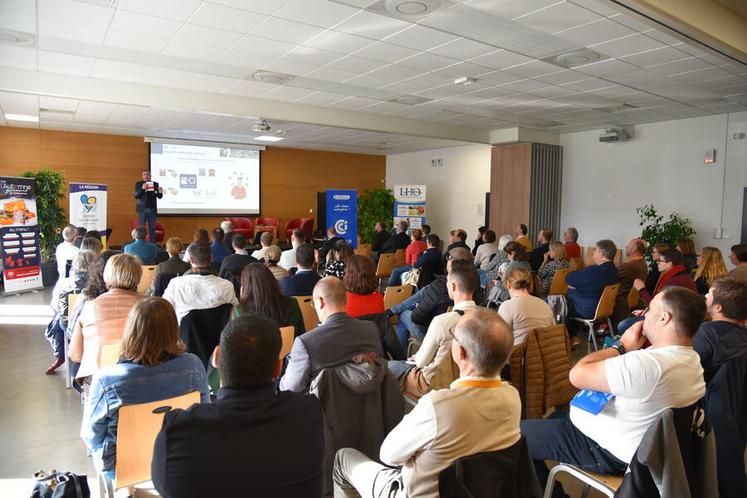 Durant sa présentation, Nicolas Nouchi a apporté des conseils aux restaurateurs afin qu'ils puissent se renouveler tout en maintenant la qualité de leur offre.