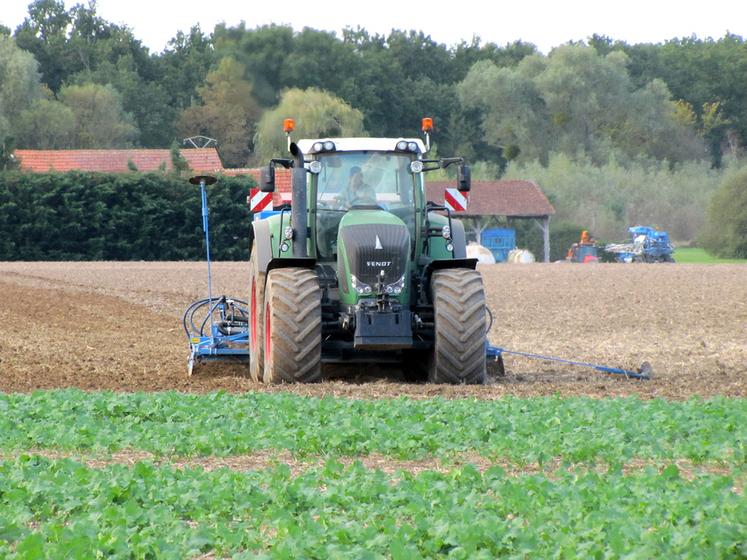 L’agriculteur doit valoriser au maximum les atouts présents dans son exploitation, mais aussi s’adapter aux contraintes de ses moyens de production.