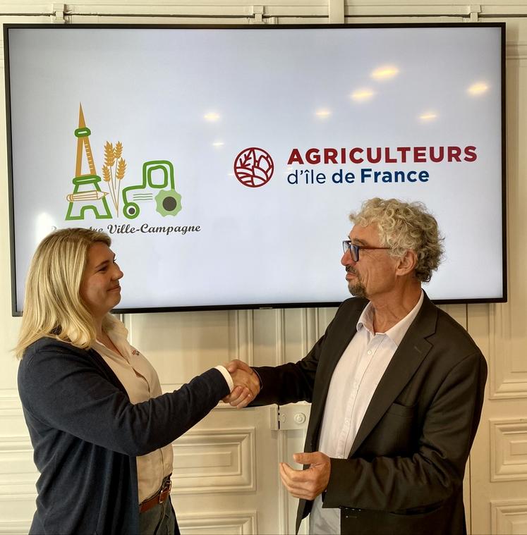 Le 17 novembre, à Paris. Au cours de l'assemblée générale de RVC, Denis Fumery a passé le flambeau de la présidence de l'association à Amandine Muret-Béguin.