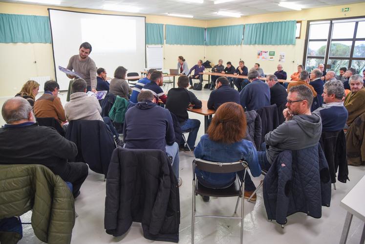 Mercredi 23 novembre, à Miermaigne. Les adhérents des sections du Perche et de Terres de Perche de la FNSEA d'Eure-et-Loir se sont retrouvés en assemblée générale.