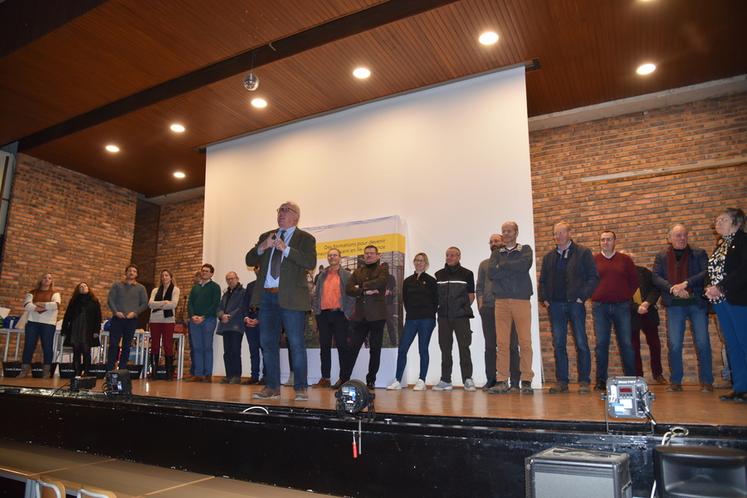 Jean-Marie Boeglin a animé la remise des prix, entouré des organisateurs et partenaires.