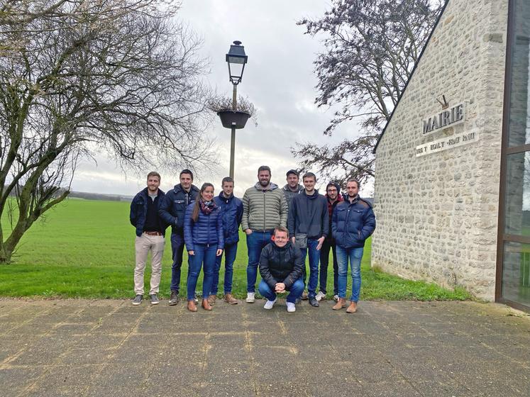 À Bouville (Essonne), le 12 janvier lors de l'assemblée générale du canton JA de l'Essonne.