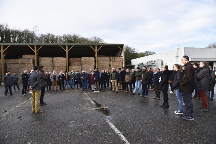 À Prunay-sur-Essonne, mercredi 11 janvier. Une soixantaine d'agriculteurs sont venus à la visite proposée par la SN Gâtichanvre.