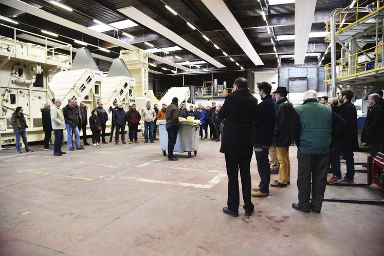 Les exploitants ont pu découvrir en détail la nouvelle ligne de transformation dont le montage est en cours d'achèvement.