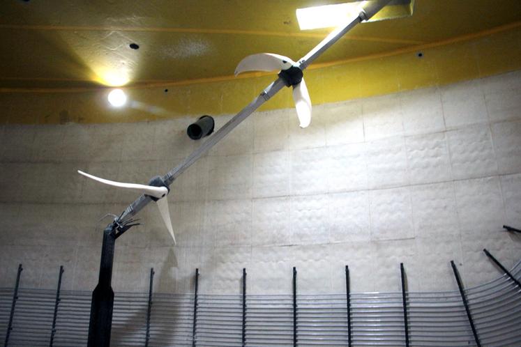 Deux cuves imbriquées l’une dans l’autre composent le digesteur et le post-digesteur. À l’intérieur du digesteur, huit agitateurs brassent la matière pour accélérer sa décomposition.