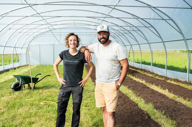 Brice Paccard et Floriane Liberio, cofondateurs du Potager du Grand Paname, lauréats d'un appel à projets lancé par le Département de Seine-Saint-Denis.