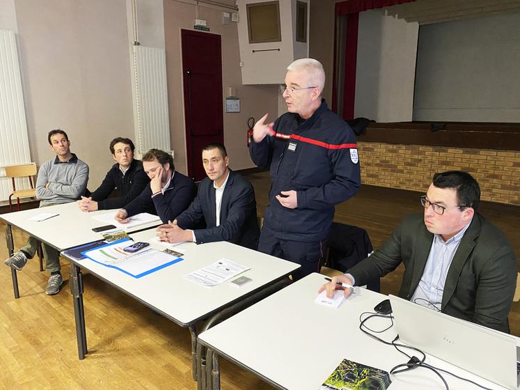 Chambry, mercredi 25 janvier. Le commandant Pierre Cluzel est intervenu sur le protocole signé entre le Sdis 77* et la profession.