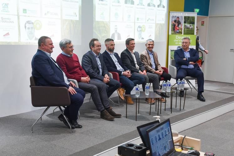 Vendredi 3 février, à Chartres. Philippe Schmit (Crédit agricole), Éric Brault (Scael), Bertrand Petit (FNSEA 28), Quentin Le Guillous (JA), Rodolphe Couturier (CER), Daniel Rambaud (Groupama) et Éric Thirouin (chambre d'Agriculture) (de g. à d.) se sont exprimés sur les perspectives agricoles pour 2023 lors de l'assemblée générale de JA 28.