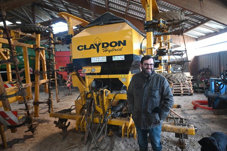 L'agriculteur d'Averdon Damien Lidon a présenté ses machines Claydon qu'il utilise régulièrement dans ses cultures.