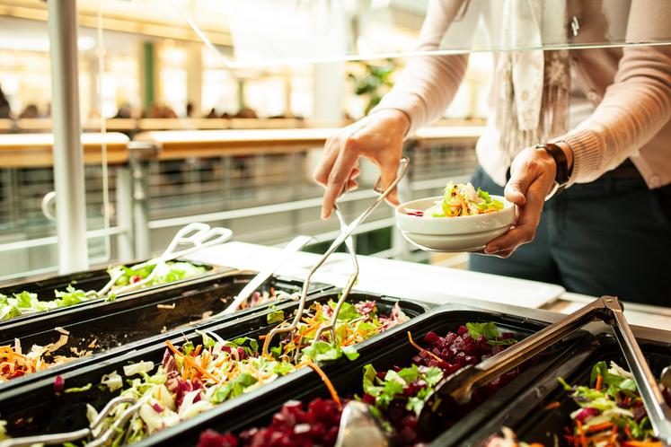 Les marchés publics en fruits et légumes pour la plateforme d'approvisionnement des cantines sont ouverts depuis le 10 février.