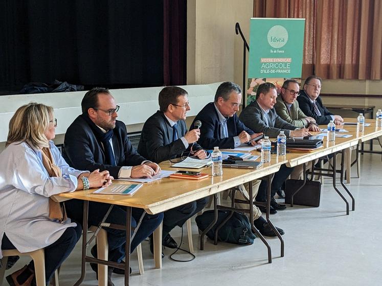 L'assemblée générale de l'Union du Val-d'Oise s’est déroulée en présence du préfet du département (au micro). 