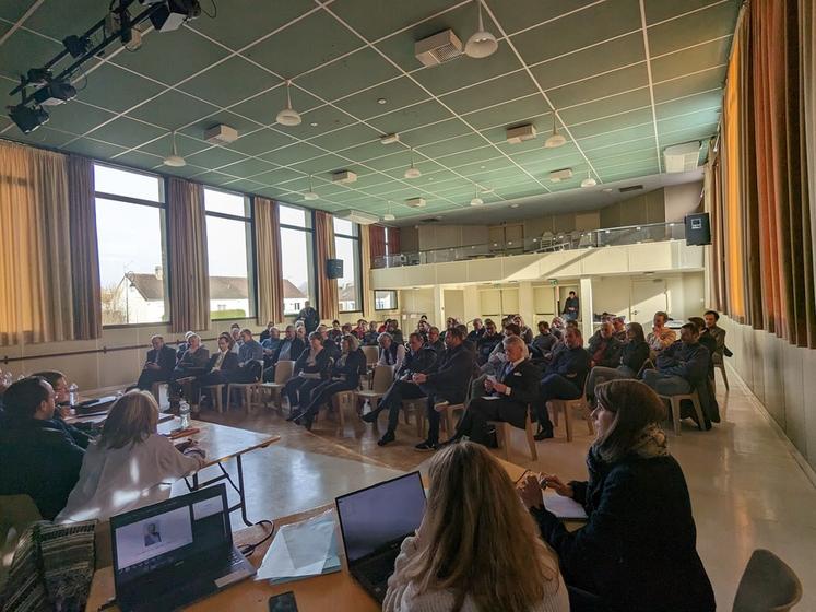 À Ennery (Val-d'Oise), le 9 février lors de l'assemblée générale de l'Union du Val-d'Oise.