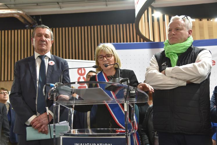 De g. à d. pour l'inauguration : Gérard Hébert, Valérie Lacroute et Christophe Hillairet.