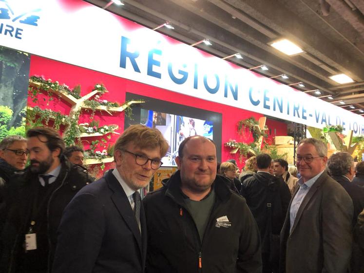 Le président de JA 45, Gabriel Beaulieu, a pu échanger avec le ministre de l'Agriculture sur la question de l'eau.