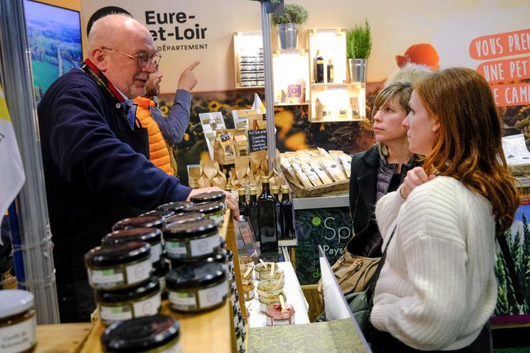Les visiteurs ont pu rencontrer certains producteurs présents pour la première fois au Salon, comme Gustave et Léon.