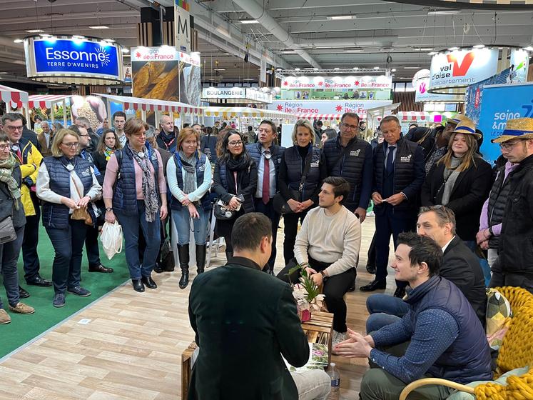 Le président de Planète chanvre, Franck Barbier, a appelé les élus à être fiers des ressources locales et des entreprises qui innovent, comme Wall'up, et proposent des solutions aux collectivités, lors d’une table ronde.