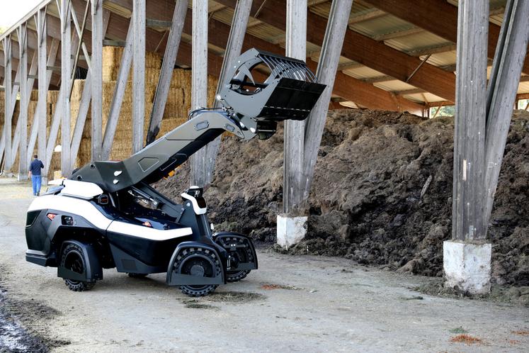 Le robot électrique de ManuRob pourra gérer en autonomie les effluents d'élevage et le remplissage d'un méthaniseur.