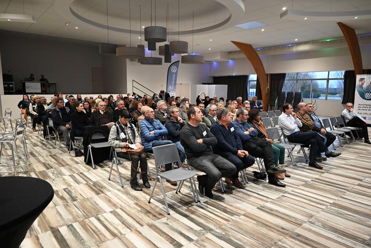 Jeudi 9 mars, à Villebarou. Une centaine de personnes étaient présentes à l'assemblée générale d'AS Centre-Loire.