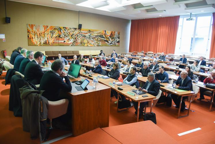 Lundi 13 mars, à Chartres. Le menu des travaux de la session des membres de la chambre d'Agriculture a été dense.