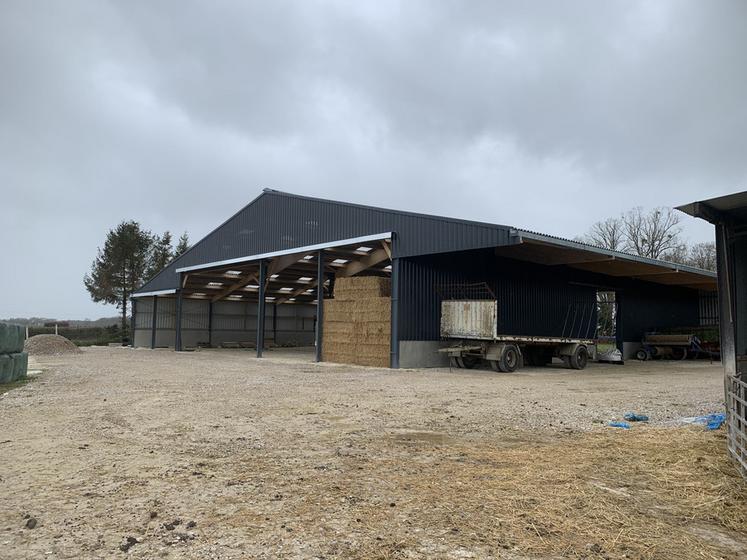 Le bâtiment de 1 000 m2 reste à aménager. La praticité sera le mot clé. 