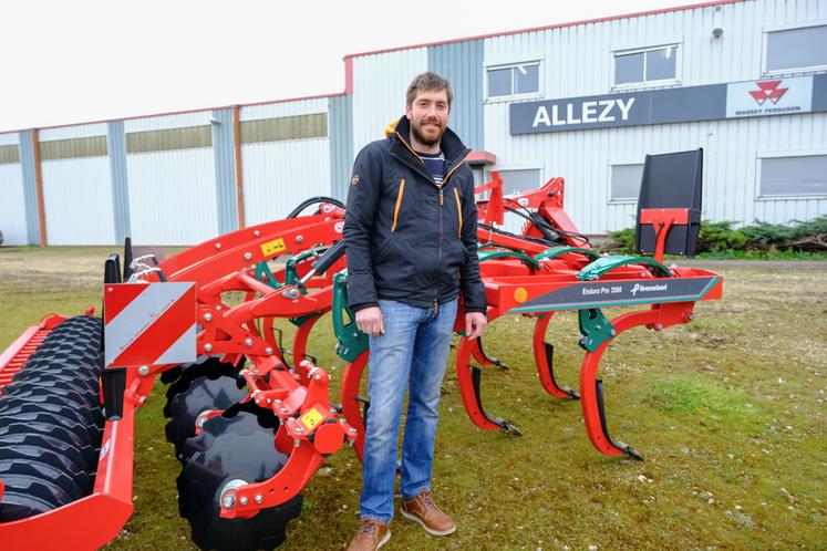 Après l'avoir testé sur 35 hectares, Jonathan Desforges a choisi d'investir dans le déchaumeur Enduro Pro de Kverneland.