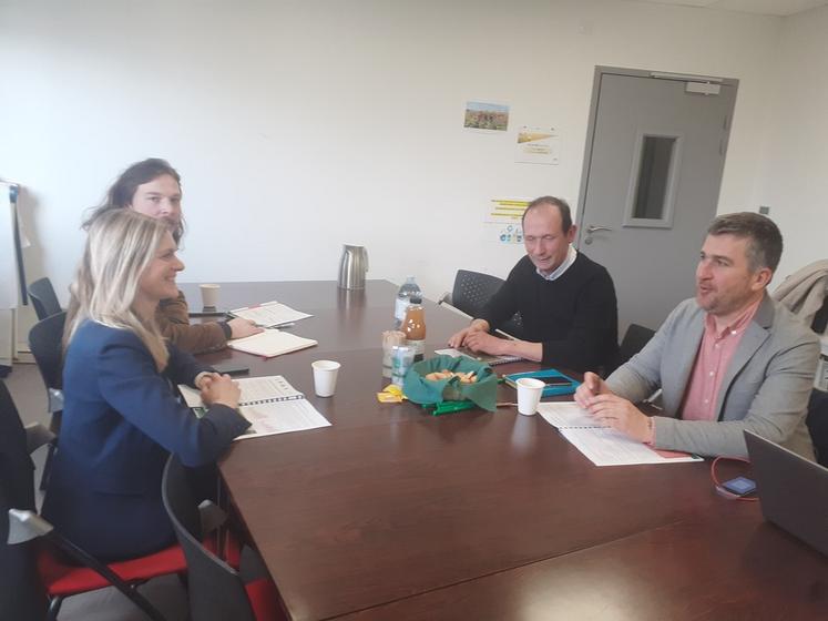 Vendredi 24 mars, à Orléans. Les élus de la FNSEA 45 ont rencontré Mathilde Paris, députée de la 3e circonscription…